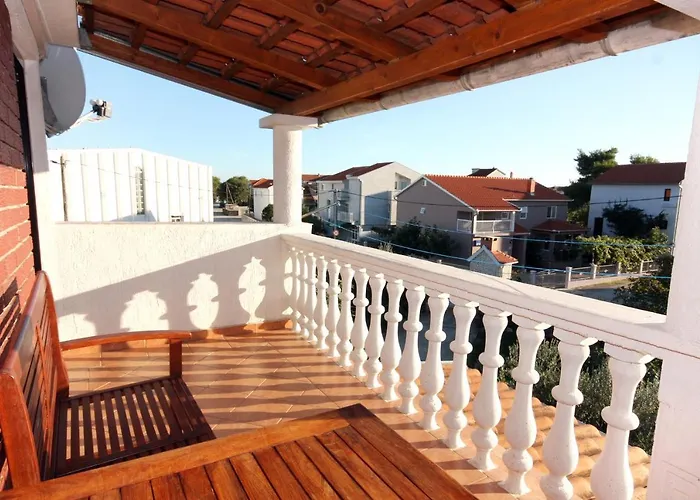 With Parking Spaces Bibinje, Zadar - 5732 Apartman *